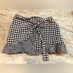 Gingham Skort Size 14 kids Black White Tie Waist Ruffle Hem High Rise